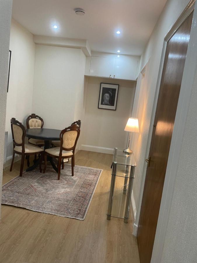 Fantastic Location 10 Mins To Princes Street- 15 To Royal Mile- Main Door-Patio Edinburgh Kültér fotó